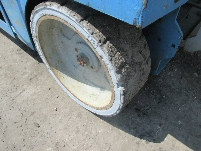 Plataforma de tijeras Genie GS 3246: foto 9 Plataforma de tijeras Genie GS 3246: foto 9