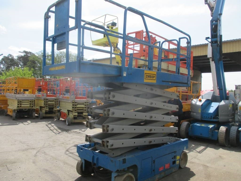 Plataforma de tijeras Genie GS 3246: foto 6 Plataforma de tijeras Genie GS 3246: foto 6