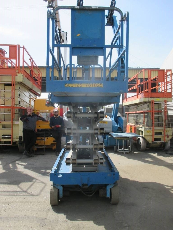 Plataforma de tijeras Genie GS 3246: foto 7 Plataforma de tijeras Genie GS 3246: foto 7