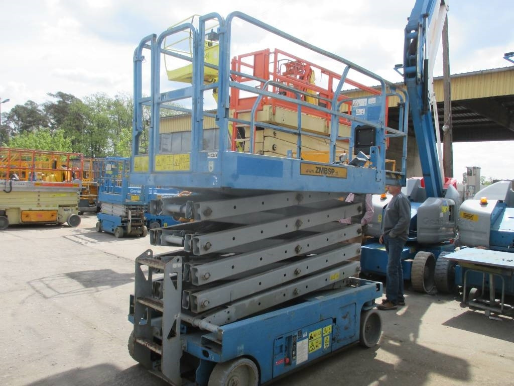 Plataforma de tijeras Genie GS 3246: foto 6