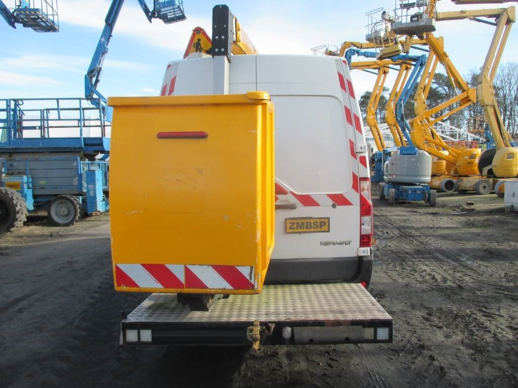 Klubb K32 - Camión con plataforma elevadora: foto 4 Klubb K32 - Camión con plataforma elevadora: foto 4