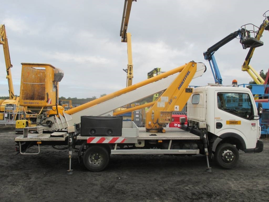 Multitel MT 202 - Camión con plataforma elevadora: foto 2 Multitel MT 202 - Camión con plataforma elevadora: foto 2