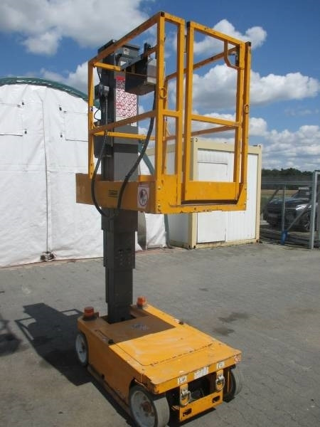 SkyJack SJ 12 - Plataforma de mástil vertical: foto 3 SkyJack SJ 12 - Plataforma de mástil vertical: foto 3