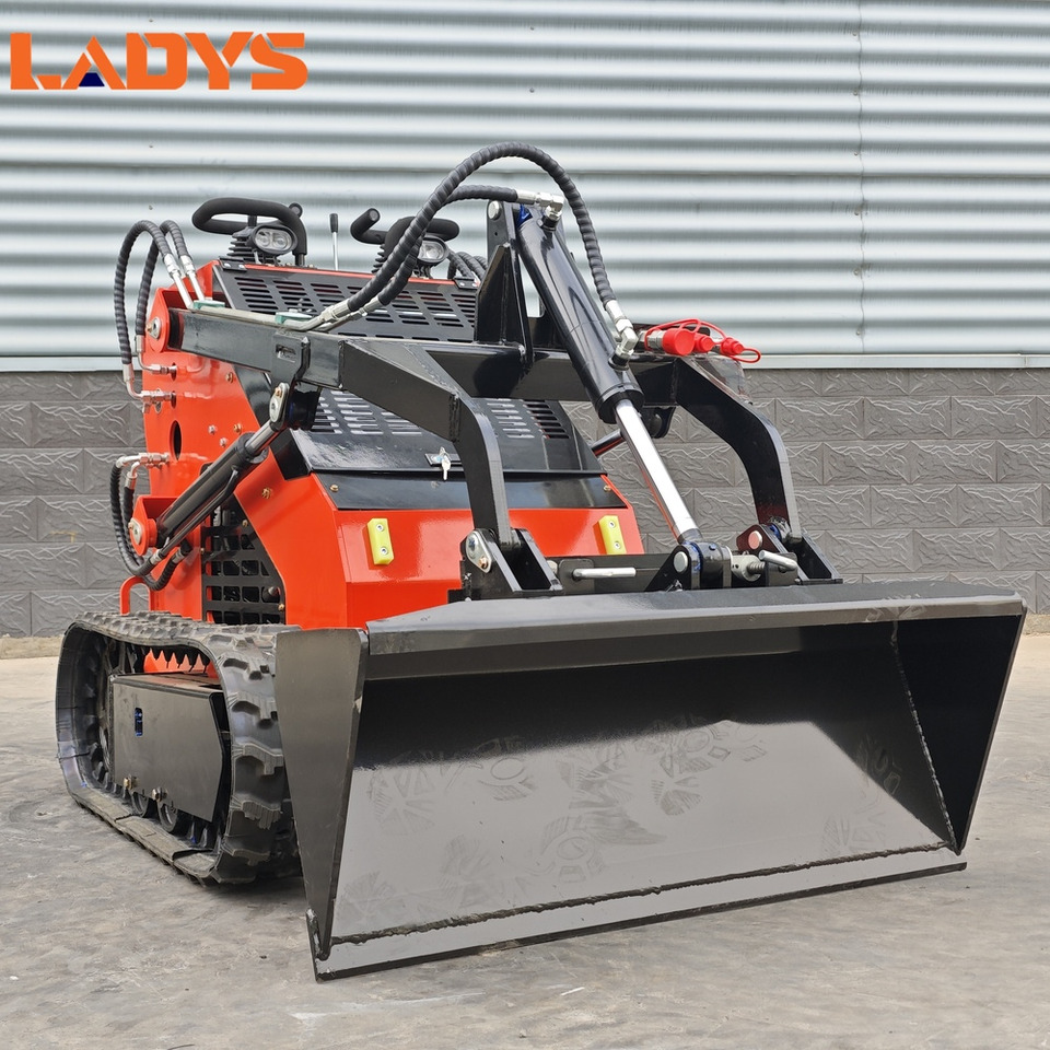 LADYS Free Shipping Mini Skid Steer Loader Compact Track Electric/Diesel Chinese Mini Skid Steer Loader For Sale With Mini Skid Steer Attachments 4 In 1 Bucket - Minicargadora: foto 4 LADYS Free Shipping Mini Skid Steer Loader Compact Track Electric/Diesel Chinese Mini Skid Steer Loader For Sale With Mini Skid Steer Attachments 4 In 1 Bucket - Minicargadora: foto 4
