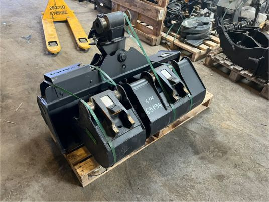 3 godets attache Morin M1 - Cazo para excavadora: foto 2 3 godets attache Morin M1 - Cazo para excavadora: foto 2