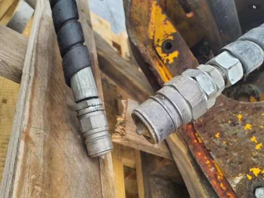 Cizalla de demolición Cisaille béton pour pelle de 3T5 à 5T5: foto 9