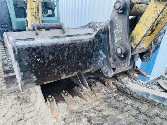 Miniexcavadora Yanmar VIO33 Canopy: foto 9