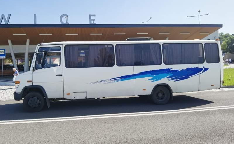 Mercedes-Benz Vario 815D 39+14 - Autobús suburbano: foto 3 Mercedes-Benz Vario 815D 39+14 - Autobús suburbano: foto 3