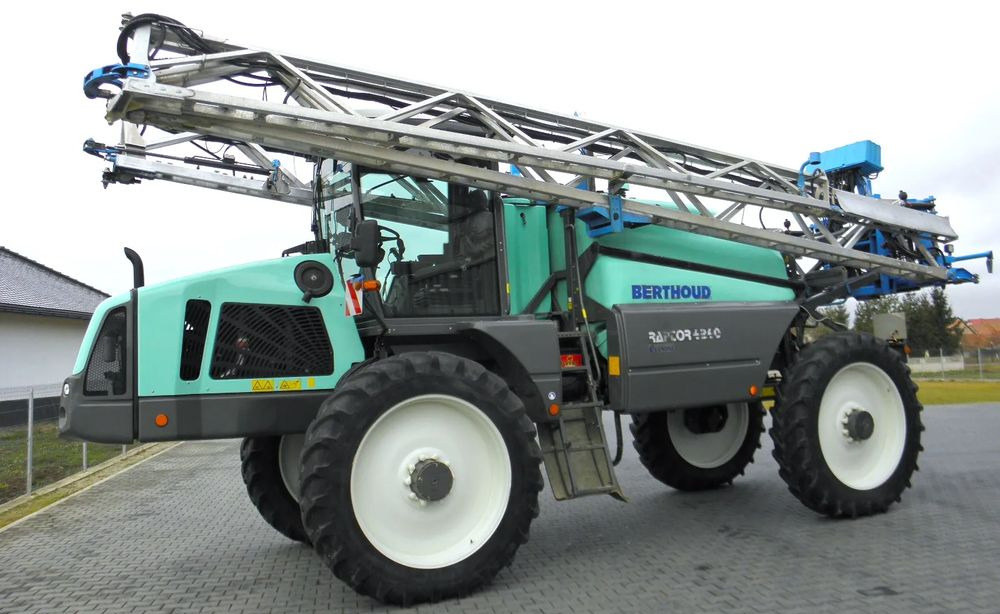 Berthoud Raptor 4240 36 M, GPS Trimble Automatyczne wylaczanie sekcji, Nie Malowany, Stan Bardzo Dobry - Pulverizador autopropulsado: foto 1 Berthoud Raptor 4240 36 M, GPS Trimble Automatyczne wylaczanie sekcji, Nie Malowany, Stan Bardzo Dobry - Pulverizador autopropulsado: foto 1