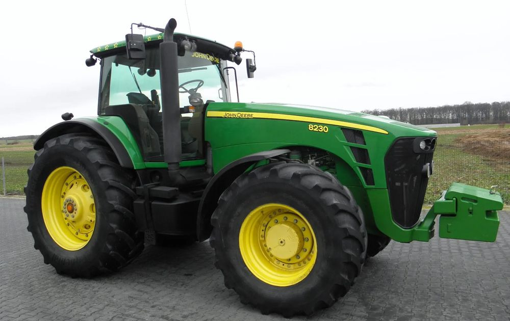 John Deere 8230 2009 Rok POWERSHIFT, Nie Malowany, Stan Bardzo Dobry - Tractor: foto 1 John Deere 8230 2009 Rok POWERSHIFT, Nie Malowany, Stan Bardzo Dobry - Tractor: foto 1