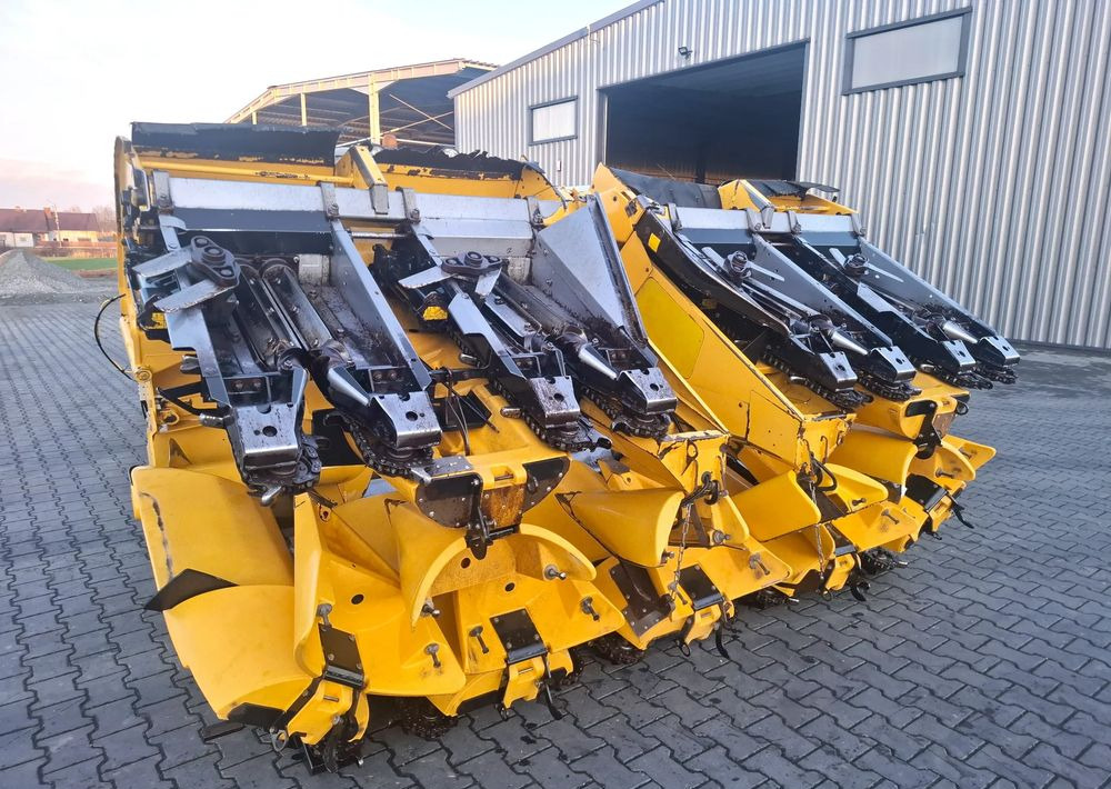 New Holland Przystawka Do Kukurydzy New Holland 8-75 8 rzedowa, 2013 Rok, Nie mlaowana, Stan Idealny - Cabezal de maíz: foto 1 New Holland Przystawka Do Kukurydzy New Holland 8-75 8 rzedowa, 2013 Rok, Nie mlaowana, Stan Idealny - Cabezal de maíz: foto 1