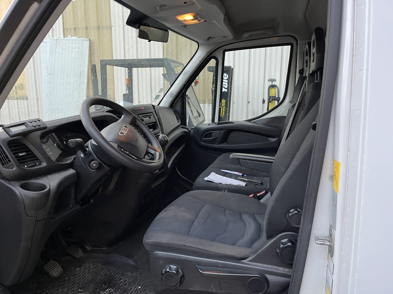 Iveco Daily 35-120 - Frigorífico furgoneta: foto 4 Iveco Daily 35-120 - Frigorífico furgoneta: foto 4