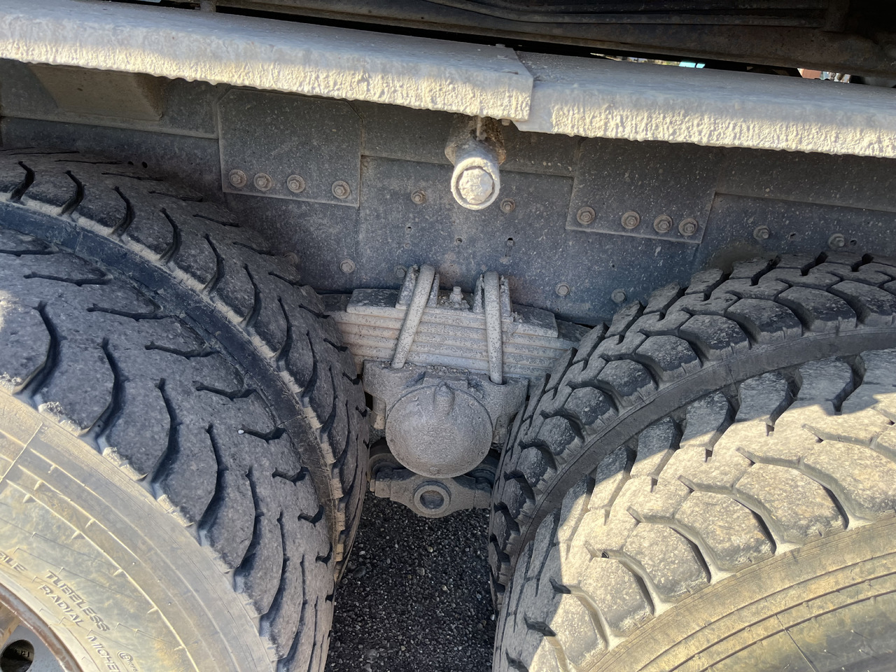 Volquete camión RENAULT Kerax 370 dci 6x4 benne bibenne bi benne: foto 11