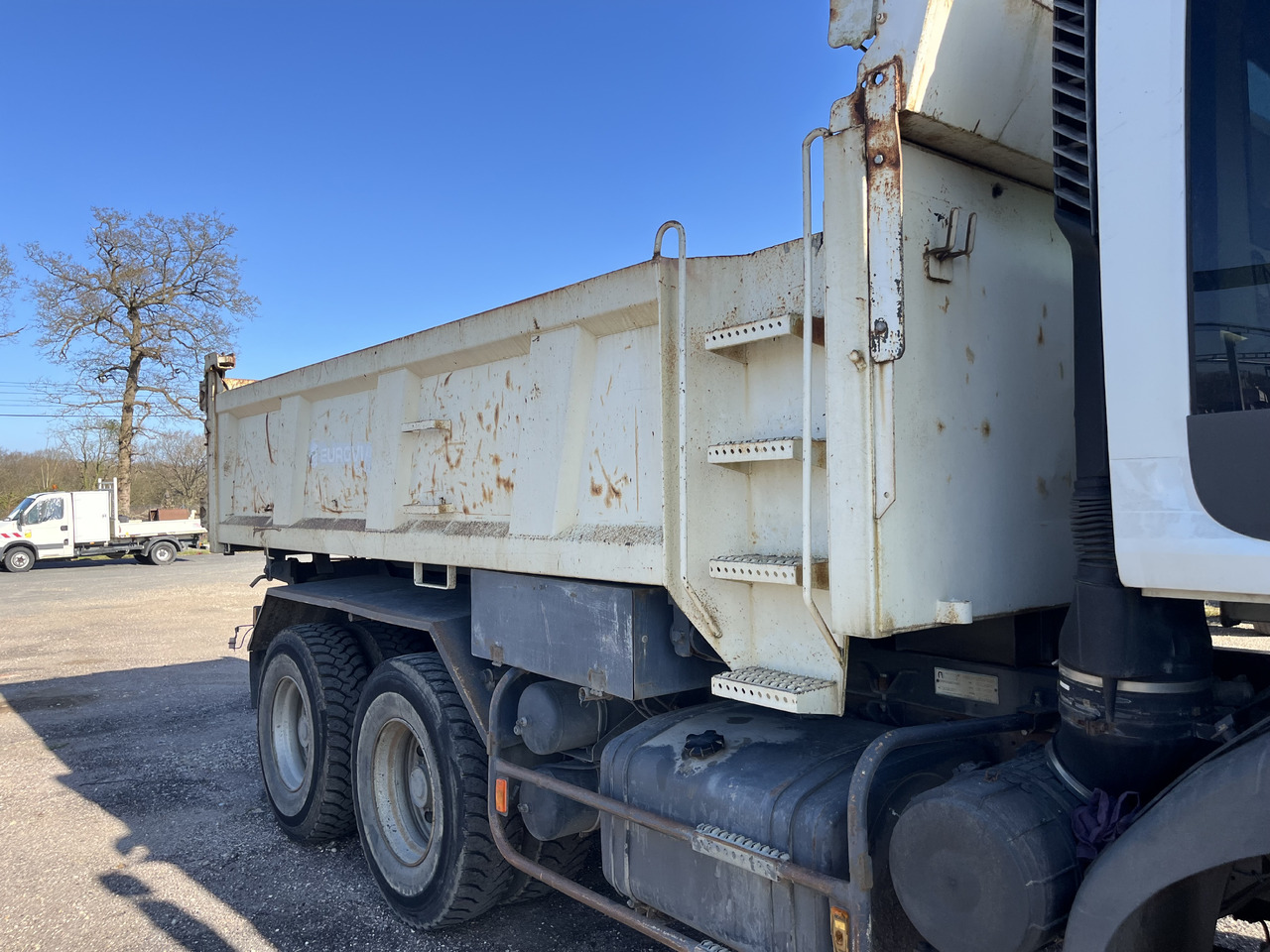 RENAULT Kerax 370 dci 6x4 benne bibenne bi benne - Volquete camión: foto 4 RENAULT Kerax 370 dci 6x4 benne bibenne bi benne - Volquete camión: foto 4