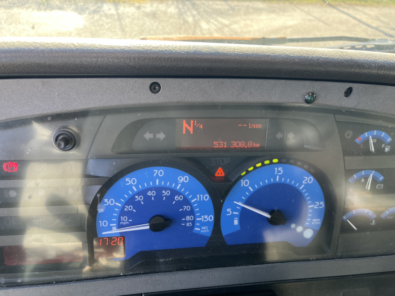 Volquete camión RENAULT Kerax 370 dci 6x4 benne bibenne bi benne: foto 16