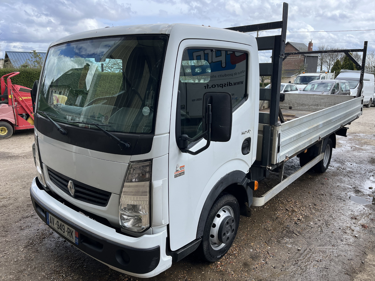 Renault Maxity 110cv cabstar plateau 4,50m - Caja abierta furgoneta: foto 1 Renault Maxity 110cv cabstar plateau 4,50m - Caja abierta furgoneta: foto 1
