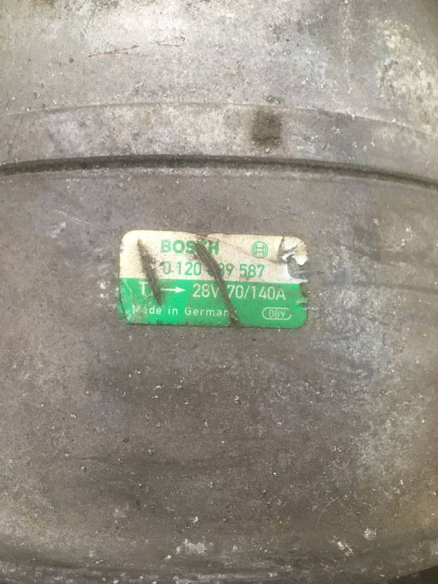 Bosch Lichtmaschine 140A Bosch 0120689587 / 0120689574 / 0120689571 0120689536 M - Alternador para Autobús: foto 2 Bosch Lichtmaschine 140A Bosch 0120689587 / 0120689574 / 0120689571 0120689536 M - Alternador para Autobús: foto 2