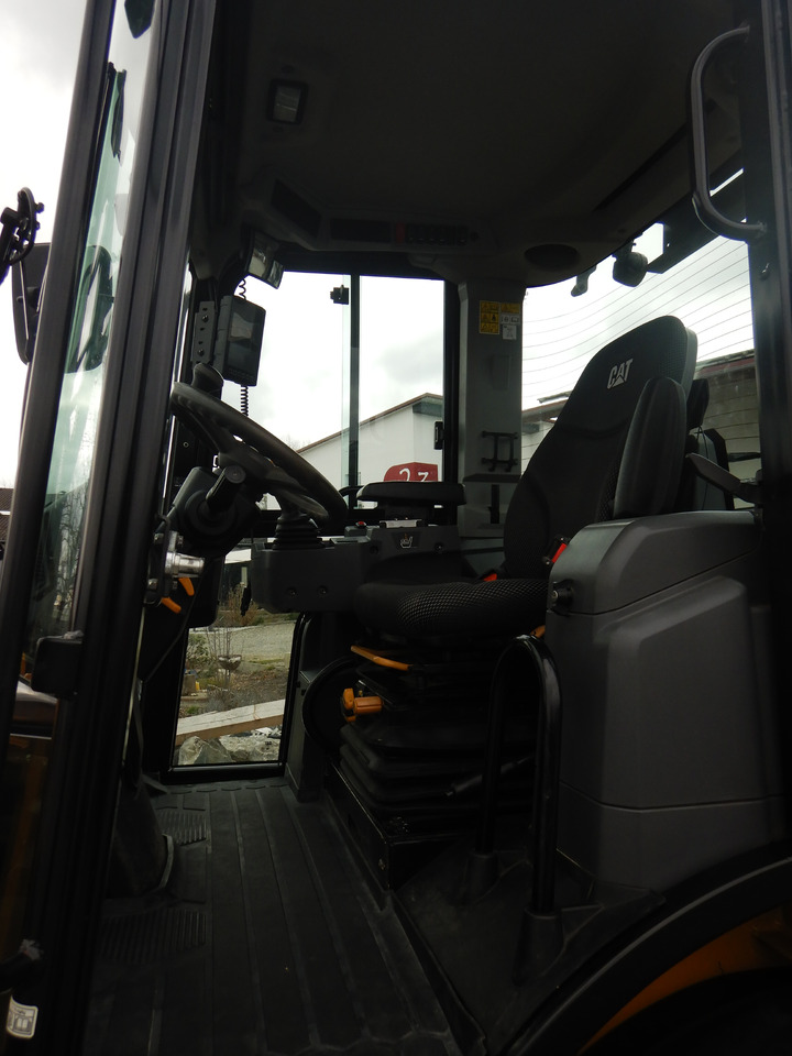 Leasing financiero de CATERPILLAR 908 leasing CATERPILLAR 908: foto 13