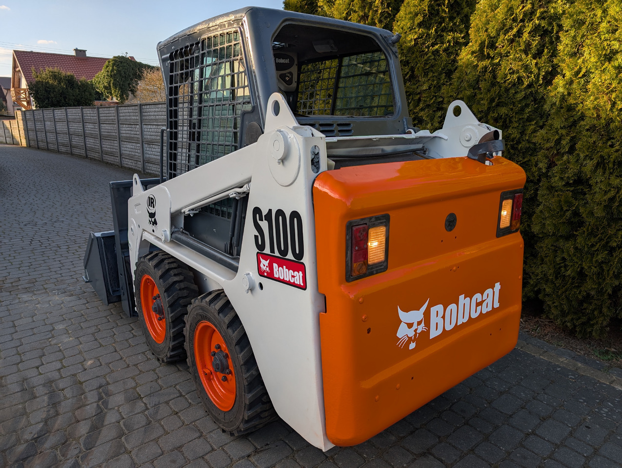 BOBCAT S100 - Minicargadora: foto 2 BOBCAT S100 - Minicargadora: foto 2