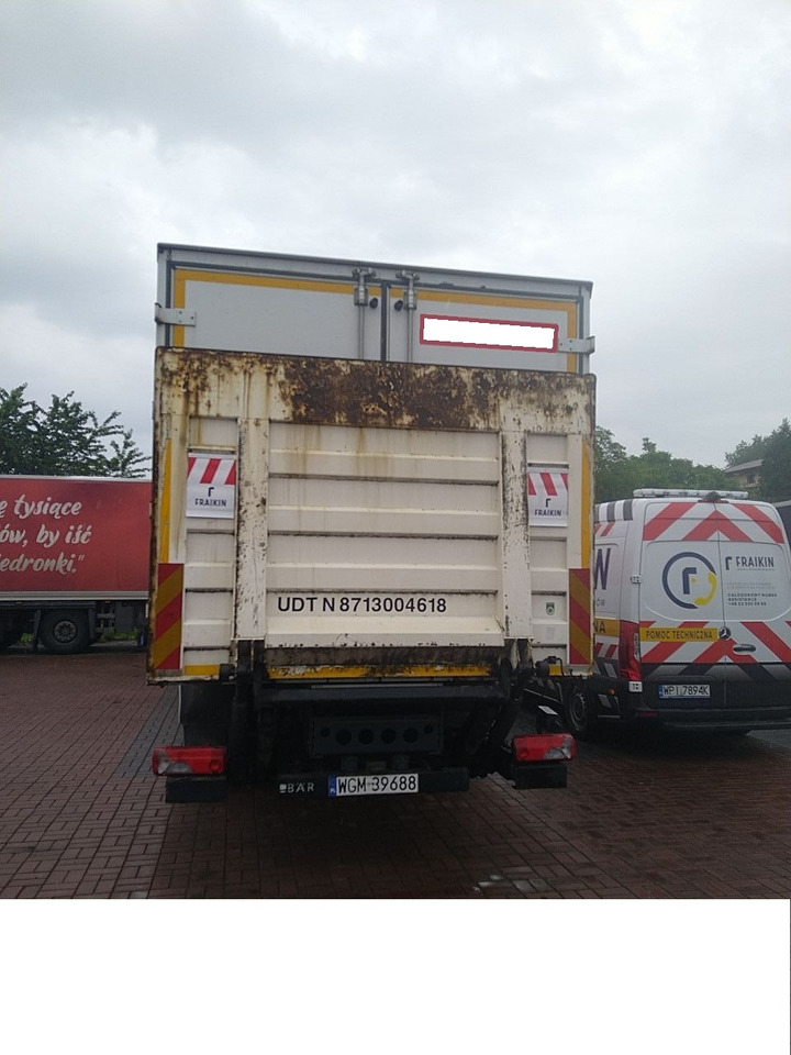 IVECO STRALIS 310 - Camión caja cerrada: foto 4 IVECO STRALIS 310 - Camión caja cerrada: foto 4