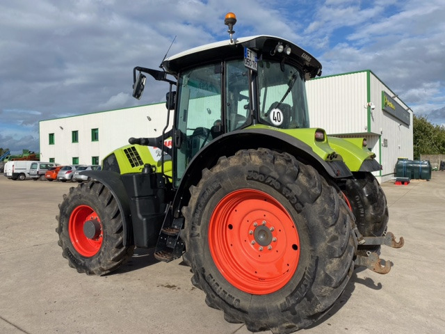 Tractor CLAAS ARION 620 CEBIS: foto 6