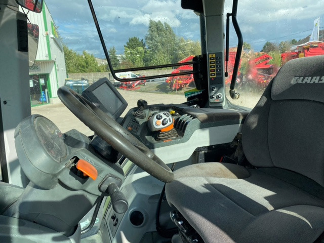 Tractor CLAAS ARION 620 CEBIS: foto 7