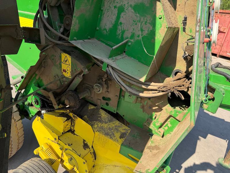 Rotoempacadora JOHN DEERE 592: foto 10 Rotoempacadora JOHN DEERE 592: foto 10