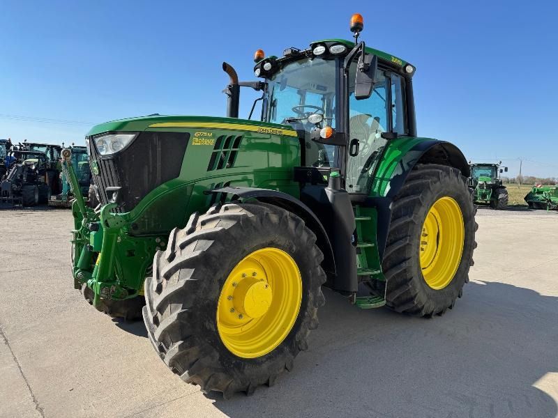 JOHN DEERE 6175M - Tractor: foto 1 JOHN DEERE 6175M - Tractor: foto 1