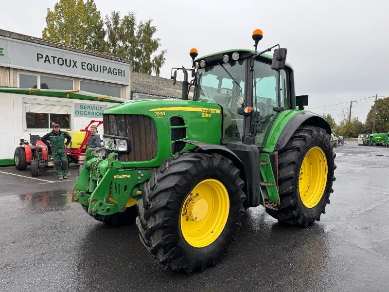JOHN DEERE 7530 PREMIUM - Tractor: foto 1 JOHN DEERE 7530 PREMIUM - Tractor: foto 1