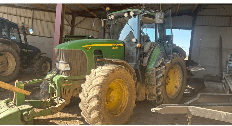 JOHN DEERE 7530 PREMIUM - Tractor: foto 1 JOHN DEERE 7530 PREMIUM - Tractor: foto 1