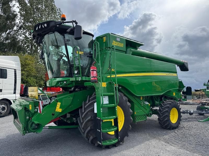 JOHN DEERE T550 - Cosechadora de granos: foto 1 JOHN DEERE T550 - Cosechadora de granos: foto 1