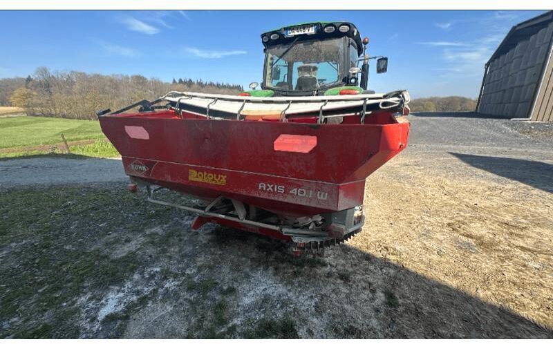 KUHN AXIS401WT25 - Esparcidor de fertilizantes: foto 1 KUHN AXIS401WT25 - Esparcidor de fertilizantes: foto 1