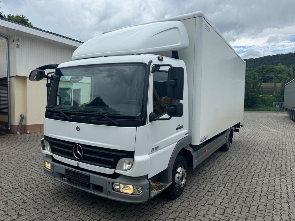 Mercedes-Benz 818 - Camión caja cerrada: foto 1 Mercedes-Benz 818 - Camión caja cerrada: foto 1
