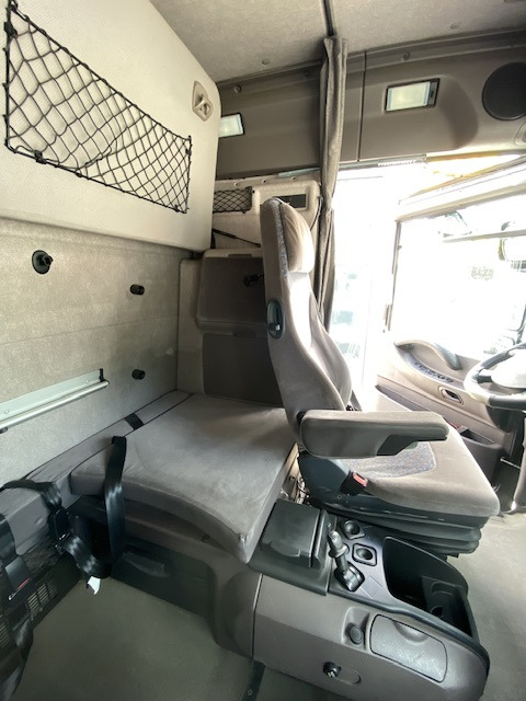 Cabeza tractora Renault Magnum 460 Dxi iShift: foto 32