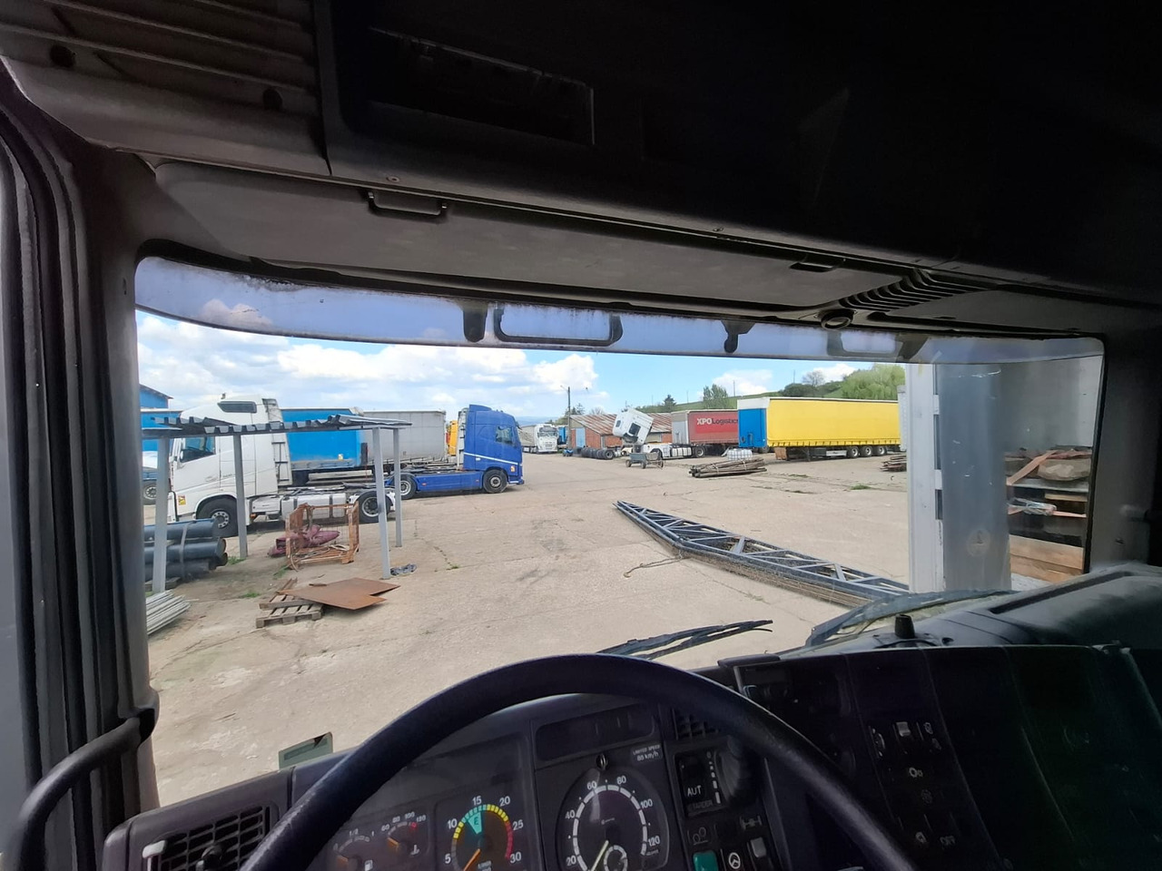Scania B 6X2 - Cabeza tractora: foto 4 Scania B 6X2 - Cabeza tractora: foto 4