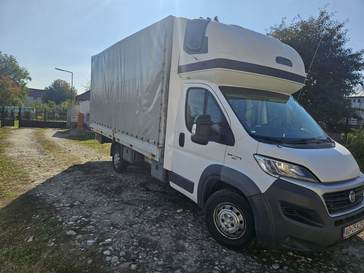 Fiat Ducato 10 Europallets - Furgoneta con caja de lona: foto 1 Fiat Ducato 10 Europallets - Furgoneta con caja de lona: foto 1