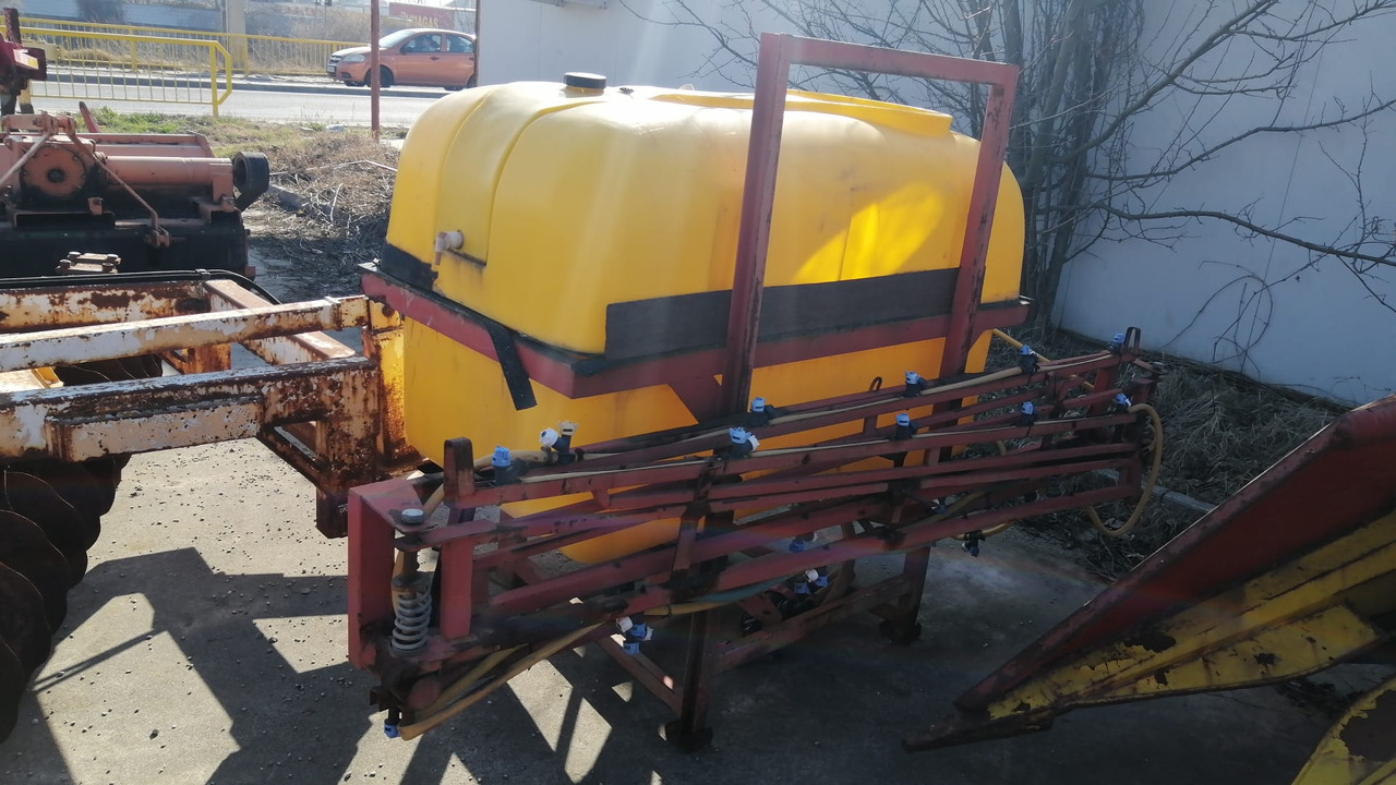 Herbicide Worn /Sprayer 800 l 12m - Pulverizador suspendido: foto 3 Herbicide Worn /Sprayer 800 l 12m - Pulverizador suspendido: foto 3
