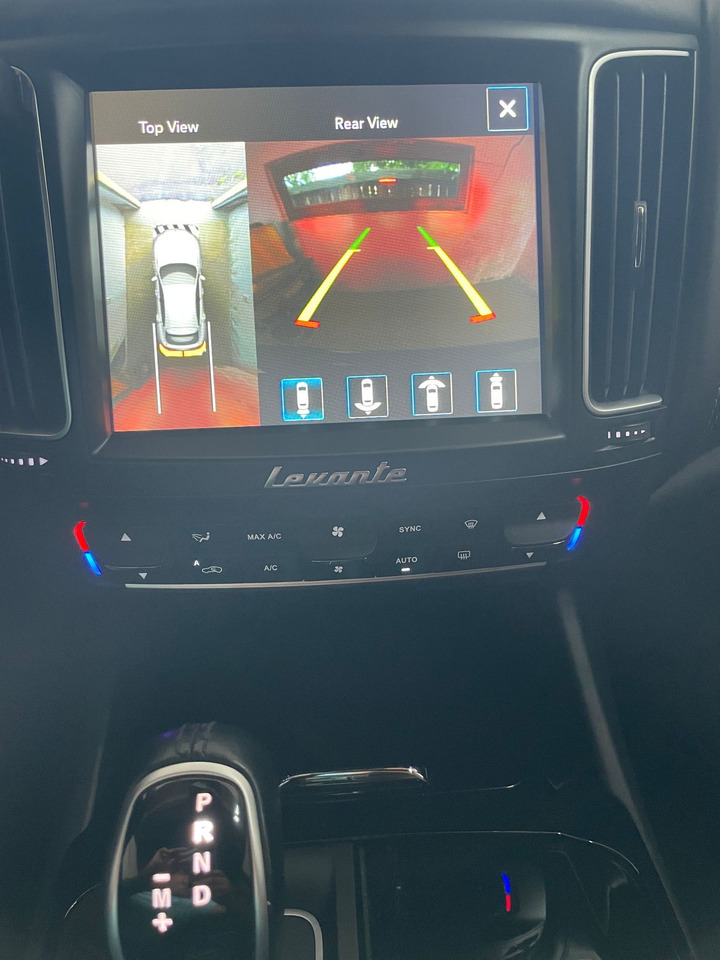 SUV/ Todoterreno MASERATI LEVANTE 4X4: foto 9