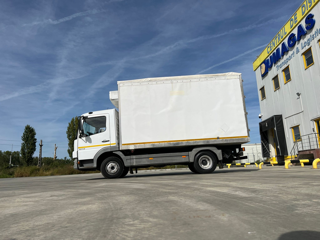 Mercedes-Benz Atego 10.15 Thermo King -20 C, Meat on hooks transport - Frigorífico camión: foto 2 Mercedes-Benz Atego 10.15 Thermo King -20 C, Meat on hooks transport - Frigorífico camión: foto 2