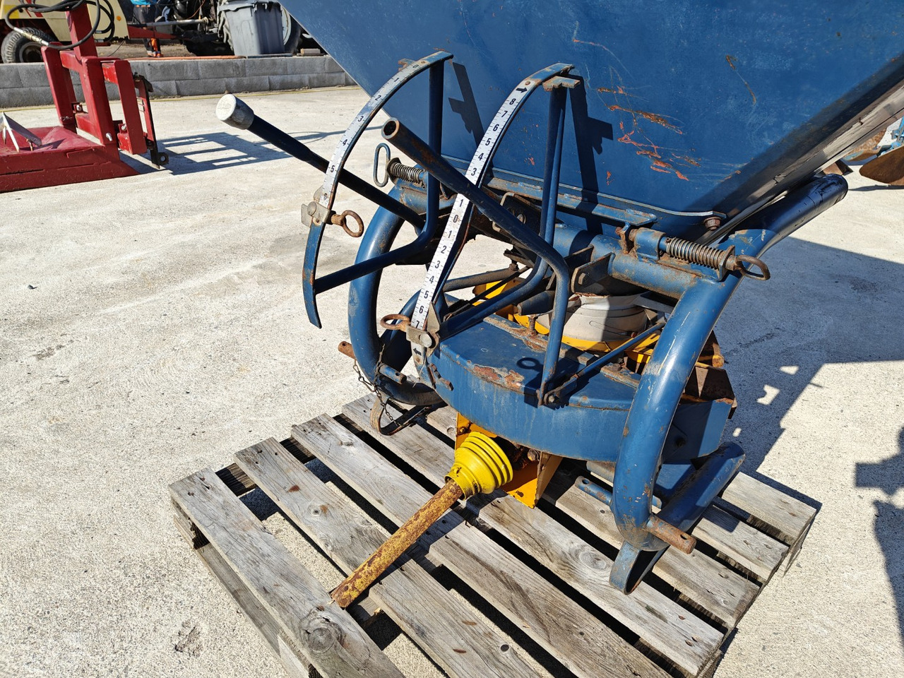 BOGBALLE B500 - Esparcidor de fertilizantes: foto 5 BOGBALLE B500 - Esparcidor de fertilizantes: foto 5