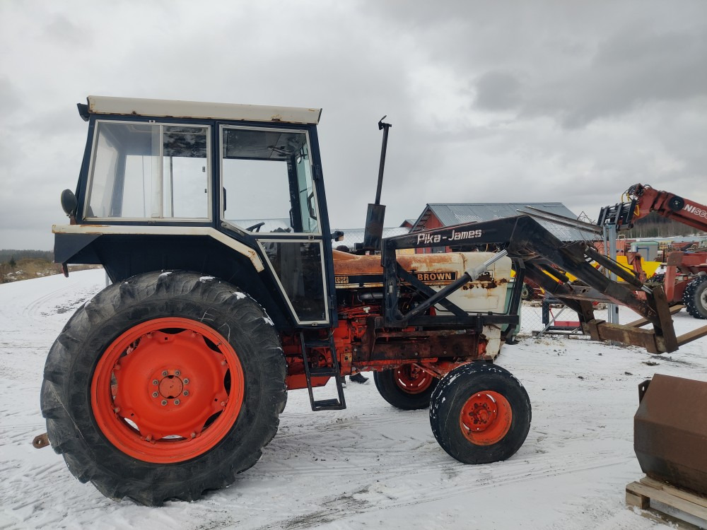 David Brown 1212 Hydra Shift etukuormaajalla - Tractor: foto 4 David Brown 1212 Hydra Shift etukuormaajalla - Tractor: foto 4