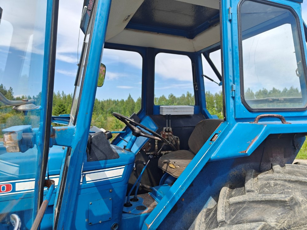 Tractor FORD 5000 traktori alkuperäiskuntoinen, Hara hytillä ja paljon hydrauliikkaa, katso video!: foto 14