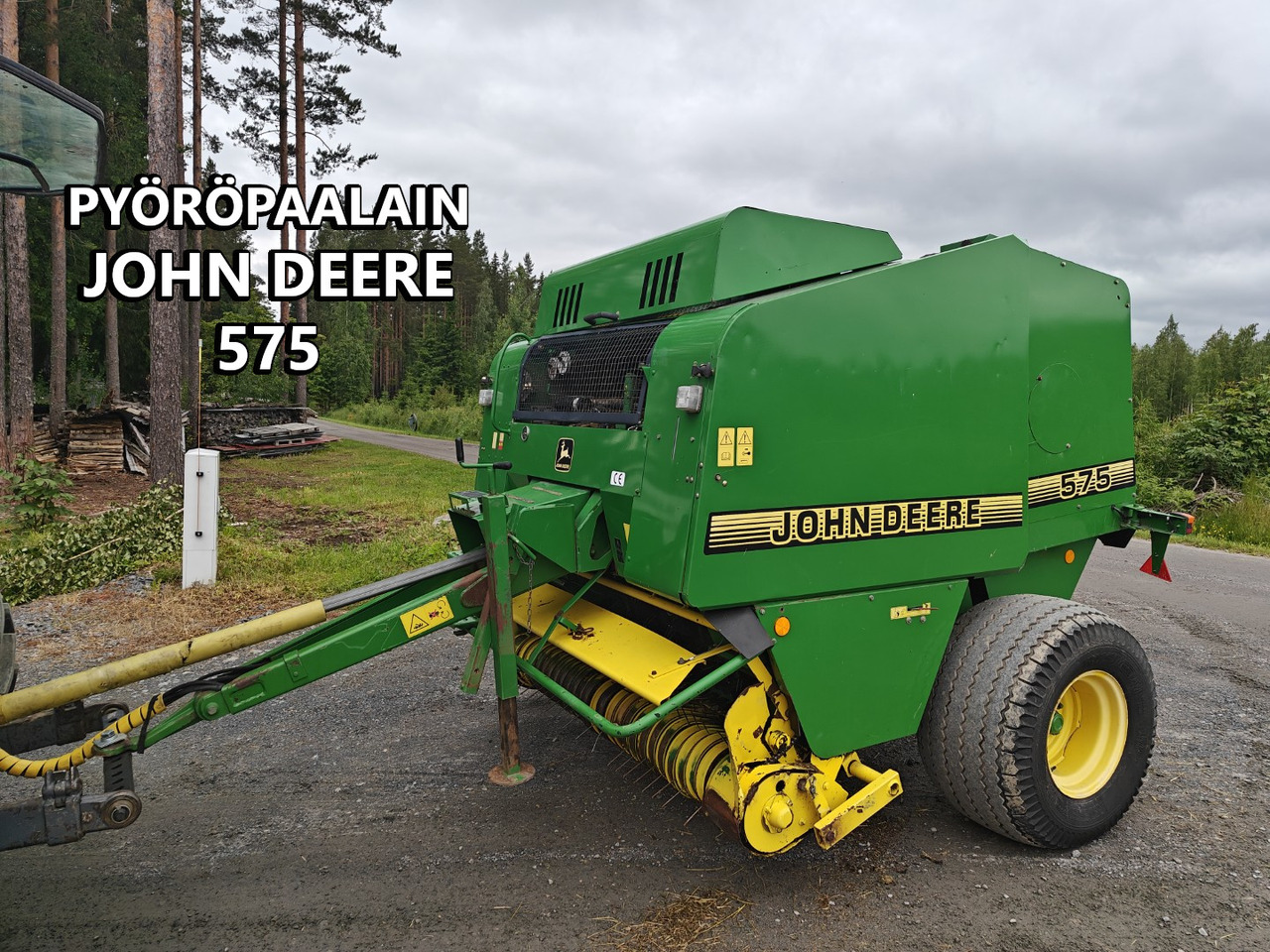 JOHN DEERE Pyöröpaalain 575 - Rotoempacadora: foto 1 JOHN DEERE Pyöröpaalain 575 - Rotoempacadora: foto 1
