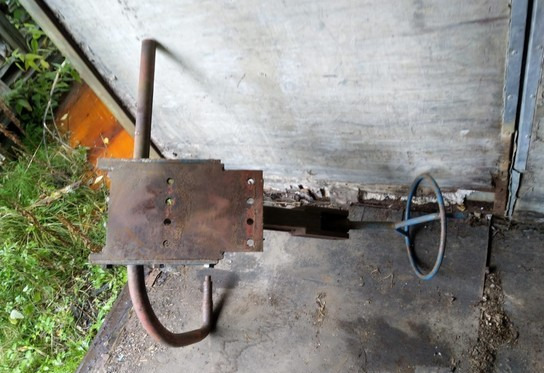 Kverneland Tukipyörän kiinnikeosa - Arado: foto 2 Kverneland Tukipyörän kiinnikeosa - Arado: foto 2