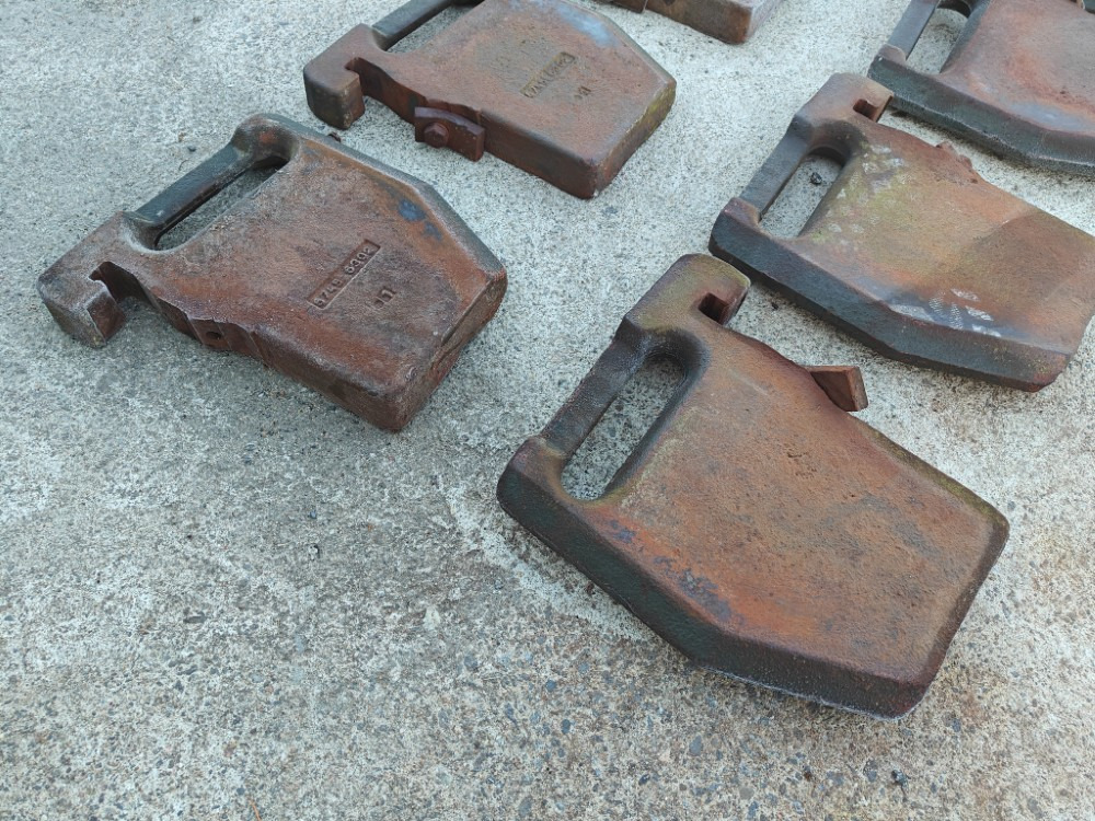 ZETOR Etupainosarja 8kpl - Maquinaria agrícola: foto 2 ZETOR Etupainosarja 8kpl - Maquinaria agrícola: foto 2