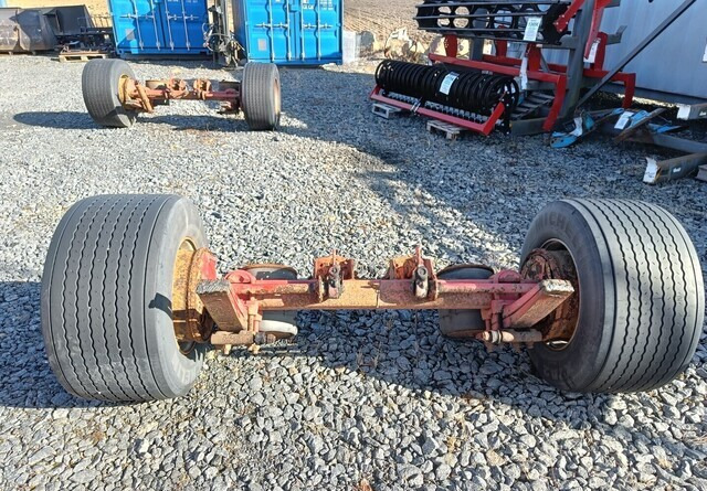 Peräkärryn akseli 445/45R19.5 leveillä renkailla - Eje y piezas para Remolque: foto 2 Peräkärryn akseli 445/45R19.5 leveillä renkailla - Eje y piezas para Remolque: foto 2