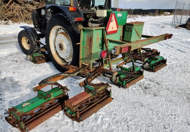 Ransomes kelaleikkuri 465cm hydraulinen, katso video - Desbrozadora de martillos: foto 3 Ransomes kelaleikkuri 465cm hydraulinen, katso video - Desbrozadora de martillos: foto 3