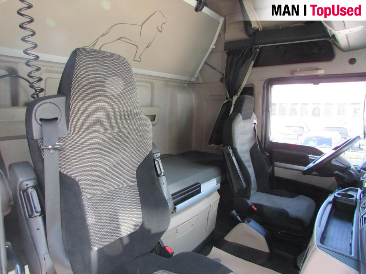 MAN TGX 18.460 4X2 LLS-U Euro6 Retarder Klima ZV - Cabeza tractora: foto 5 MAN TGX 18.460 4X2 LLS-U Euro6 Retarder Klima ZV - Cabeza tractora: foto 5