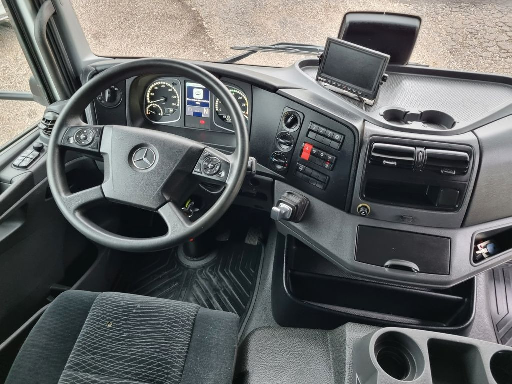 Mercedes-Benz MERCEDES ATEGO 1323 4x4 chassis - Chasis camión: foto 4 Mercedes-Benz MERCEDES ATEGO 1323 4x4 chassis - Chasis camión: foto 4