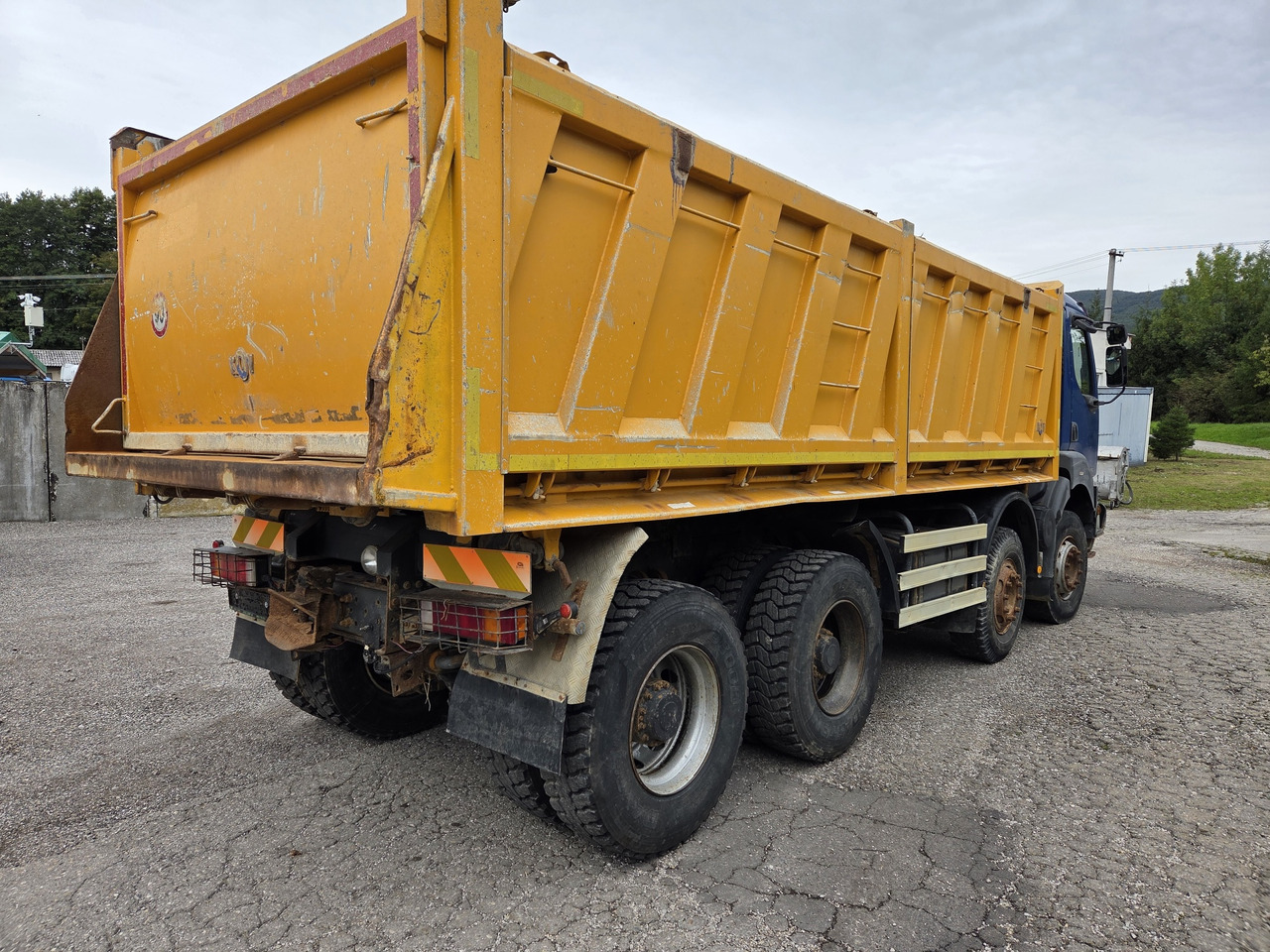 RENAULT KERAX 420.40 PR 8X4 3way tipper Bordamtik - Volquete camión: foto 4 RENAULT KERAX 420.40 PR 8X4 3way tipper Bordamtik - Volquete camión: foto 4
